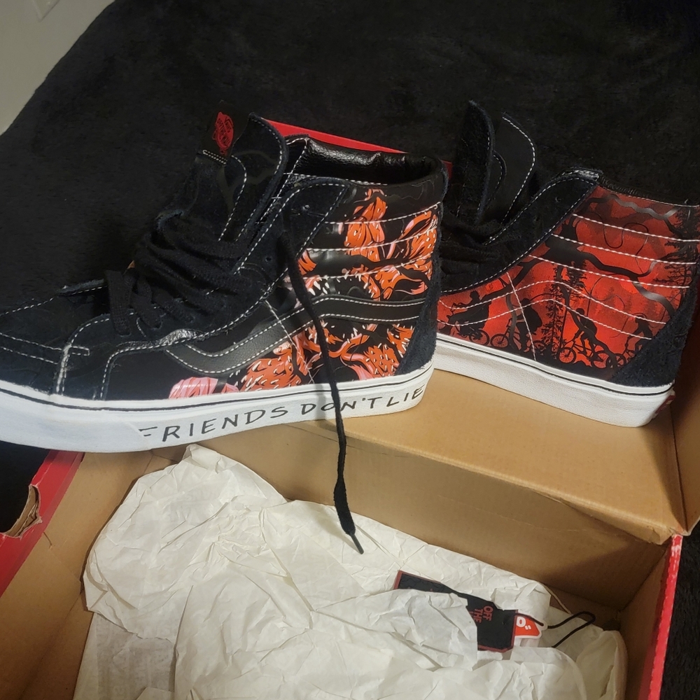 Vans Stranger Things SK8-hi Men's 13 - Picture 5 of 6